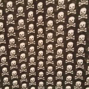 Shear skull scarf